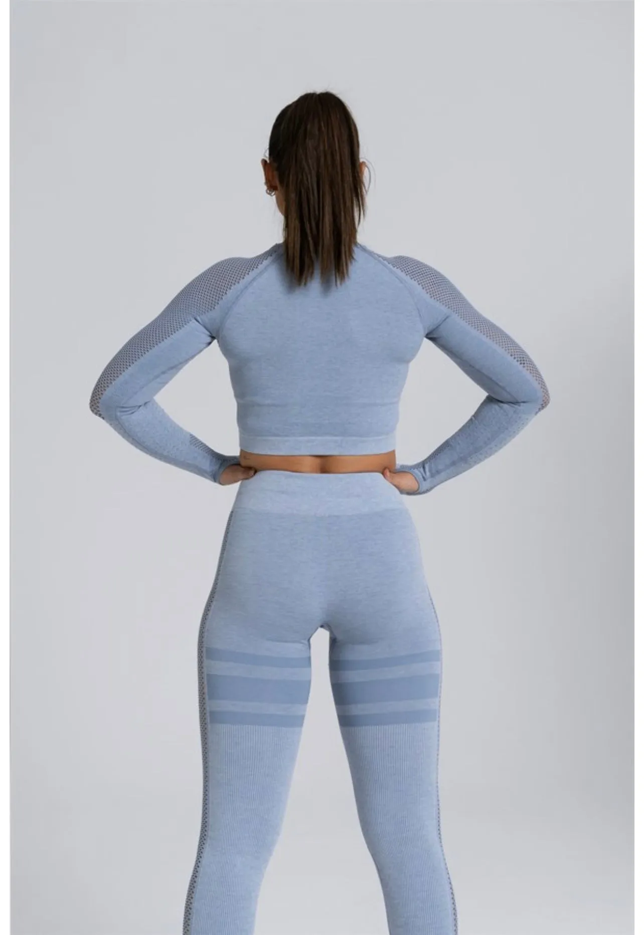 Gymwolves Women Long Sleeve Seamles Sports Tshirt | Light Grey | Crop Tops | Queen Series |