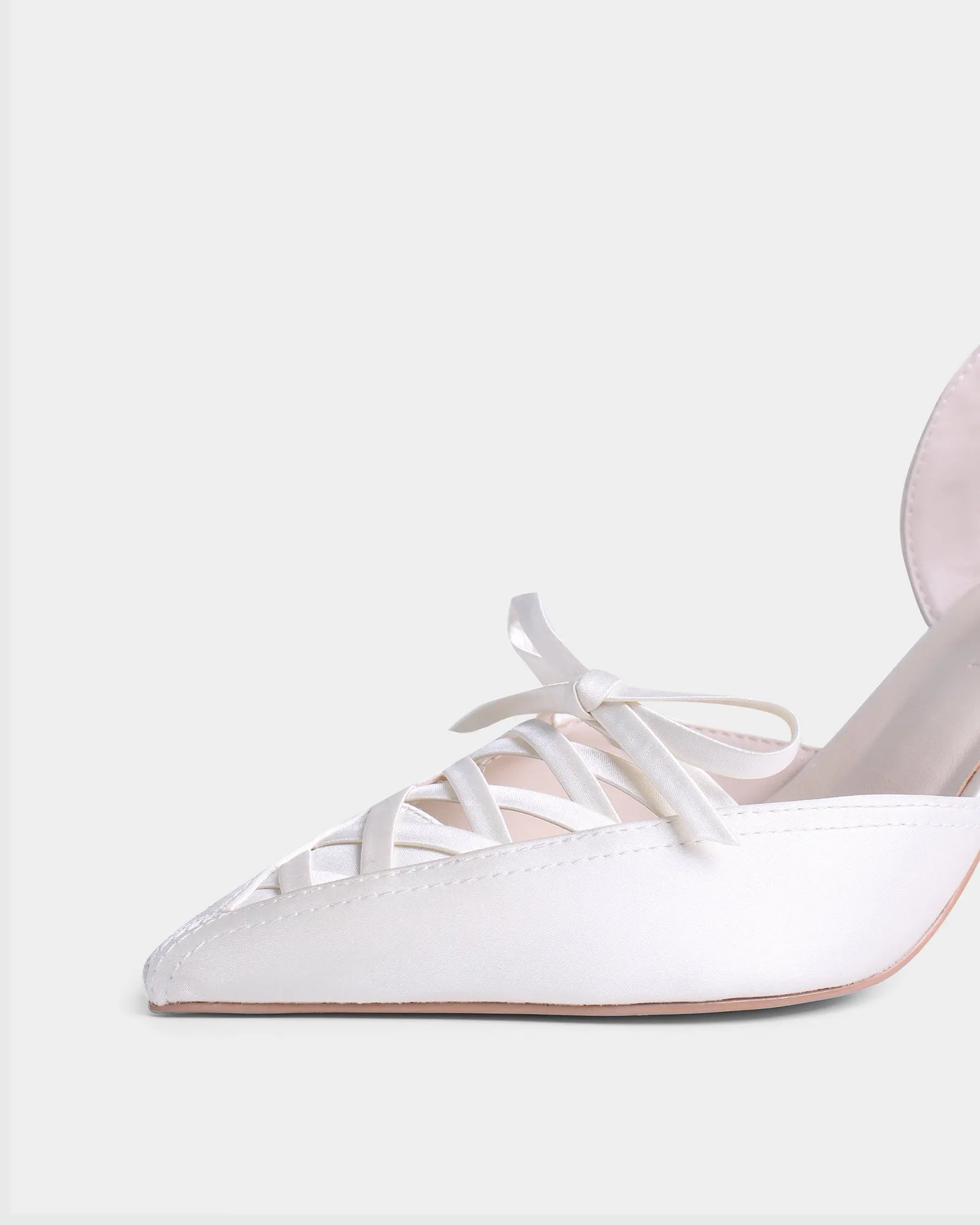 Zanta Bow Lace Up Satin Pumps In White